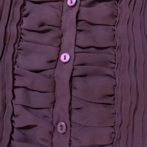 East 5th, Size 8. Ruffle Ruched Blouse Top. Crinkle Button Up. Purple. B70 - Picture 5 of 7